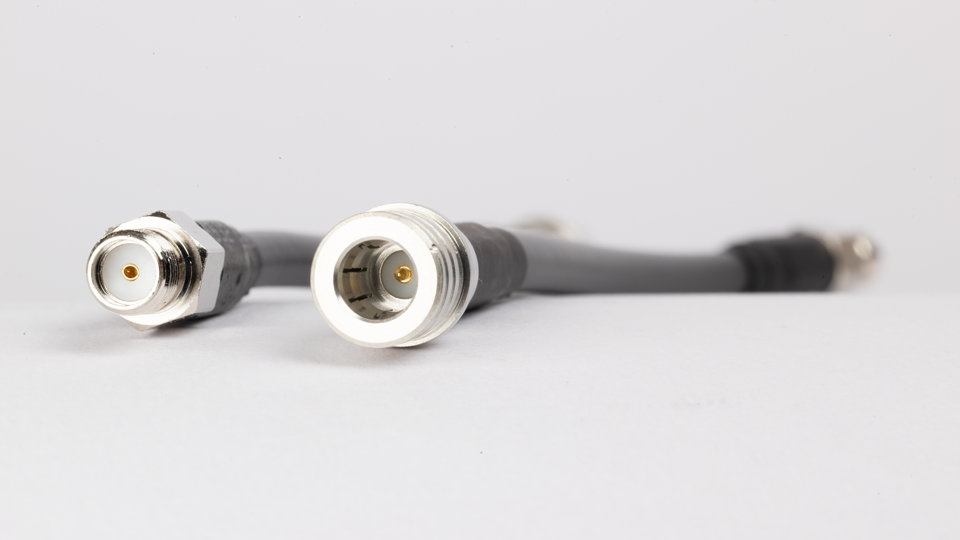 QMA-to-SMA adapters (Pack of 4)